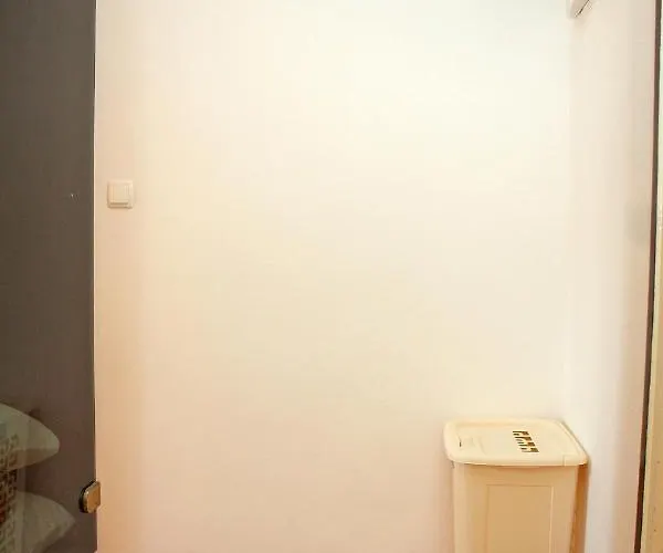 Family-friendly With Swimming Pool Banjol, Rab - 5007 Apartament