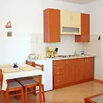 Family-friendly With Swimming Pool Banjol, Rab - 5007 Appartamento Banjol