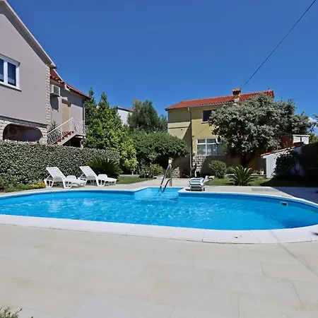 Διαμέρισμα Family-friendly With Swimming Pool Banjol, Rab - 5007