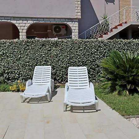 Διαμέρισμα Family-friendly With Swimming Pool Banjol, Rab - 5007 Banjol